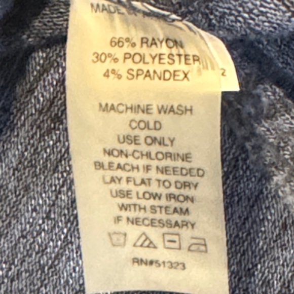 Two by Vince Camuto Heathered Blue/Gray Sweatshirt - Picture 10 of 10